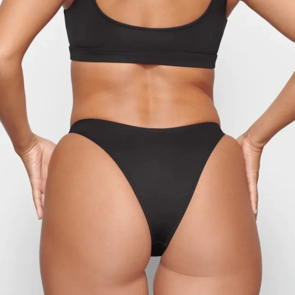 SKIMS WOMEN’S SWIM CHEEKY TANGA BOTTOM ONXY SZ 4X